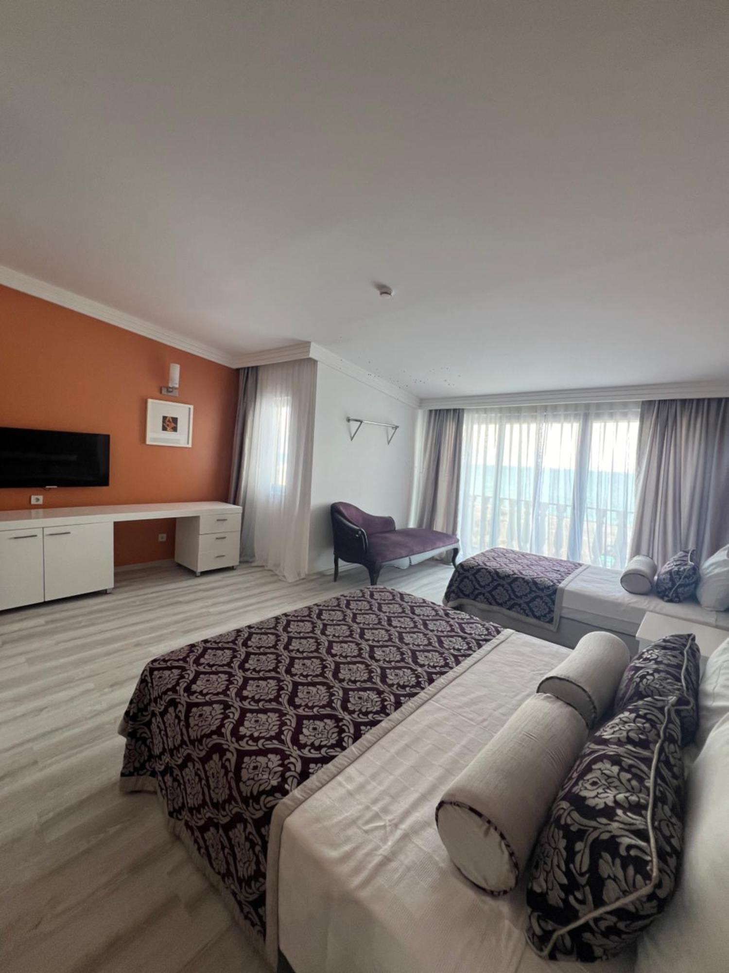 Suite with Sea View